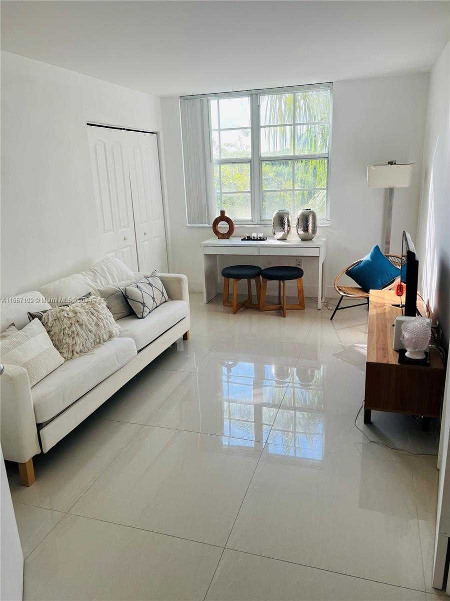 Small Image of 19901 EAST COUNTRY CLUB DR #2401, Aventura Number 14