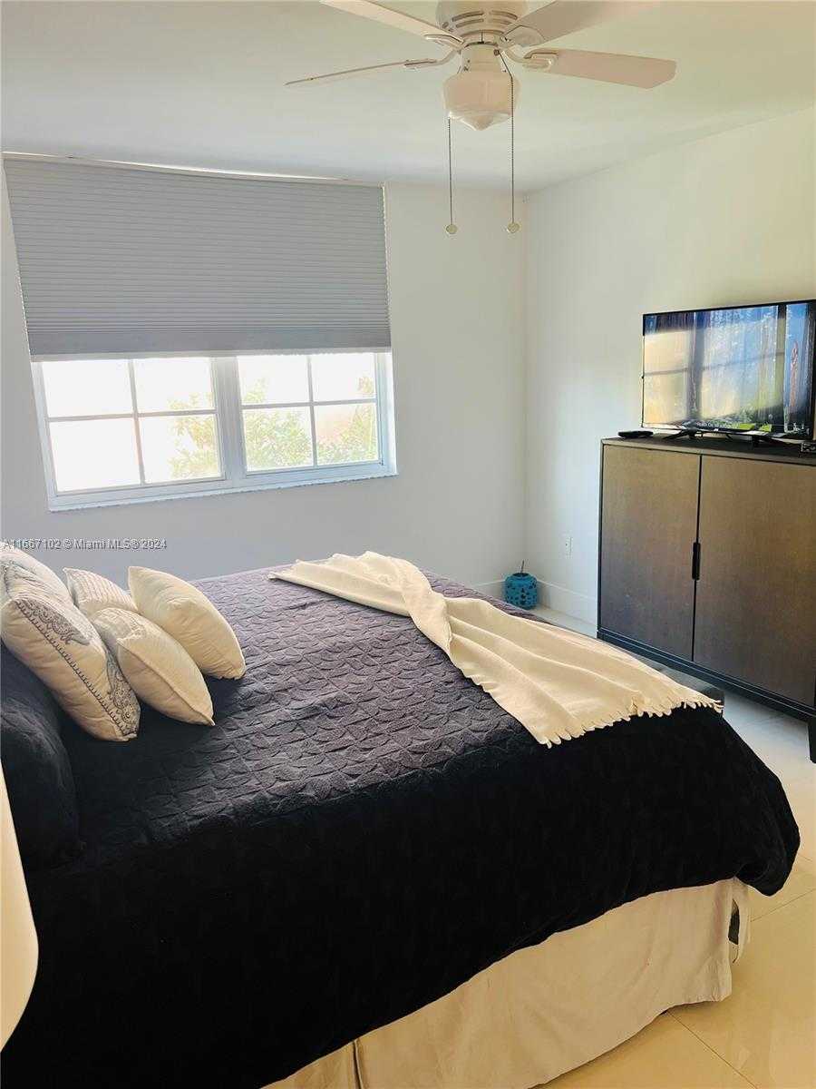 Small Image of 19901 EAST COUNTRY CLUB DR #2401, Aventura Number 8