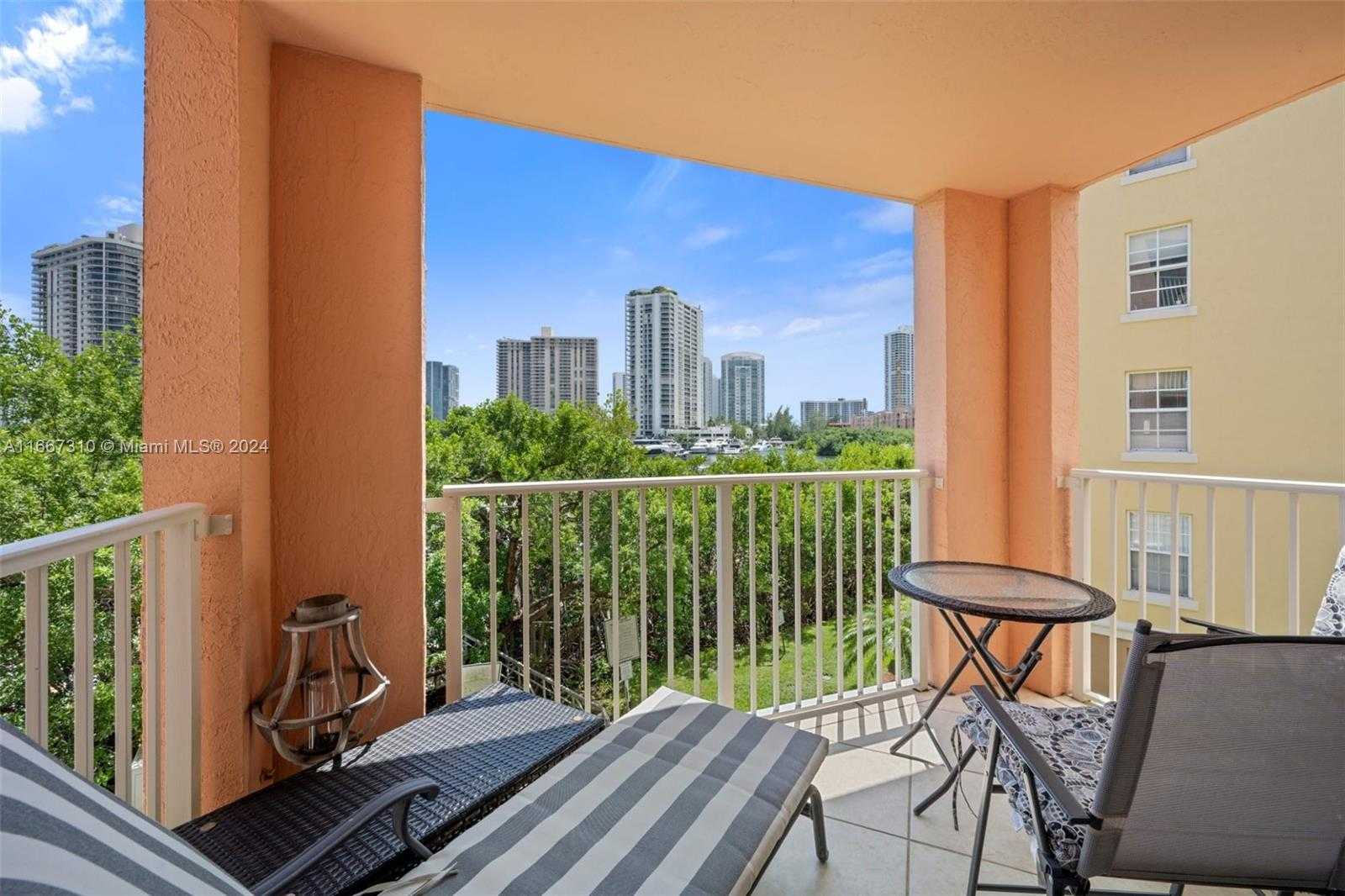Small Image of 19999 EAST COUNTRY CLUB DR #1307, Aventura Number 2