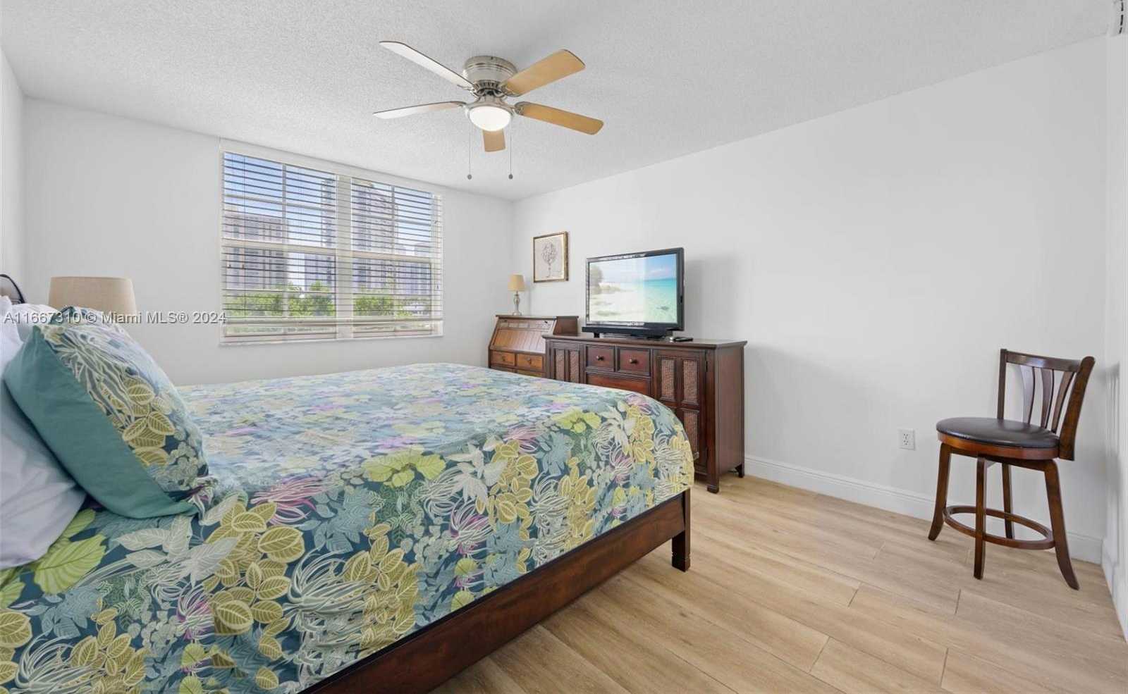 Small Image of 19999 EAST COUNTRY CLUB DR #1307, Aventura Number 8