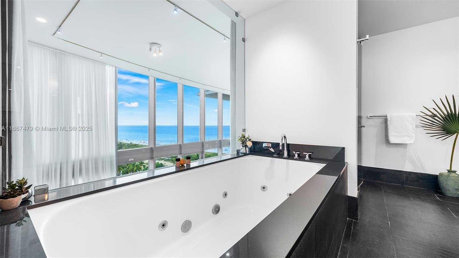 Small Image of 101 20TH ST TH B #TH-B 1505, Miami Beach Number 5