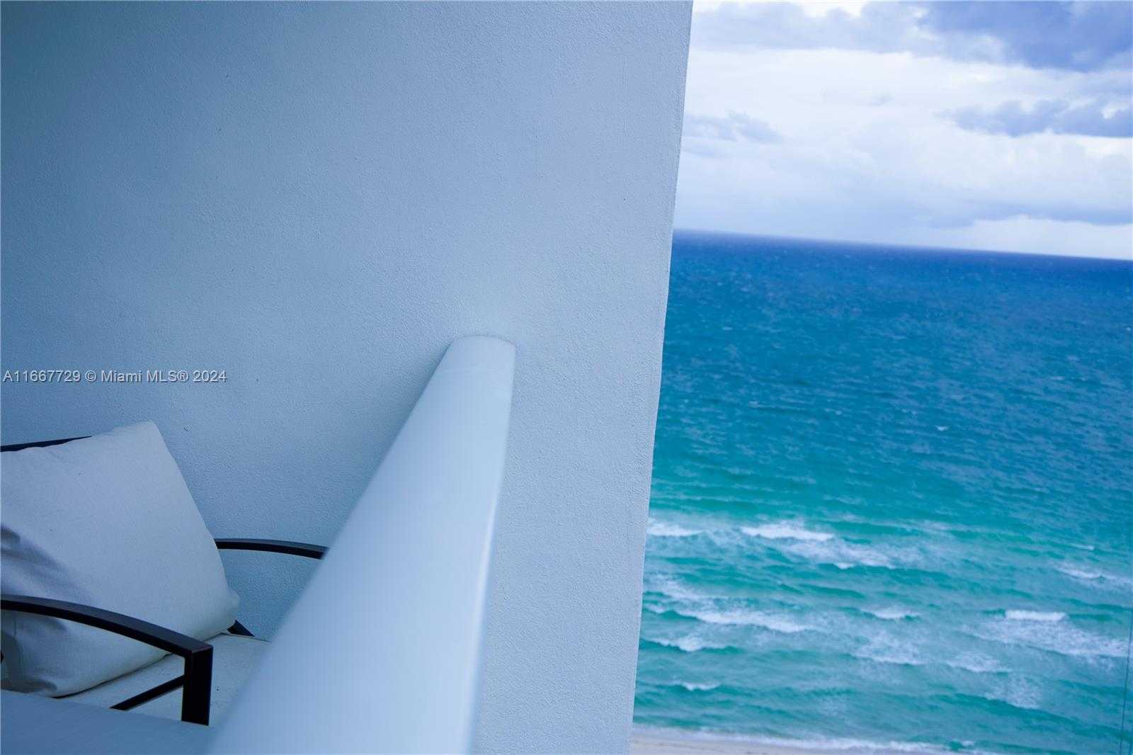 Small Image of 5601 COLLINS AVE #1614, Miami Beach Number 15