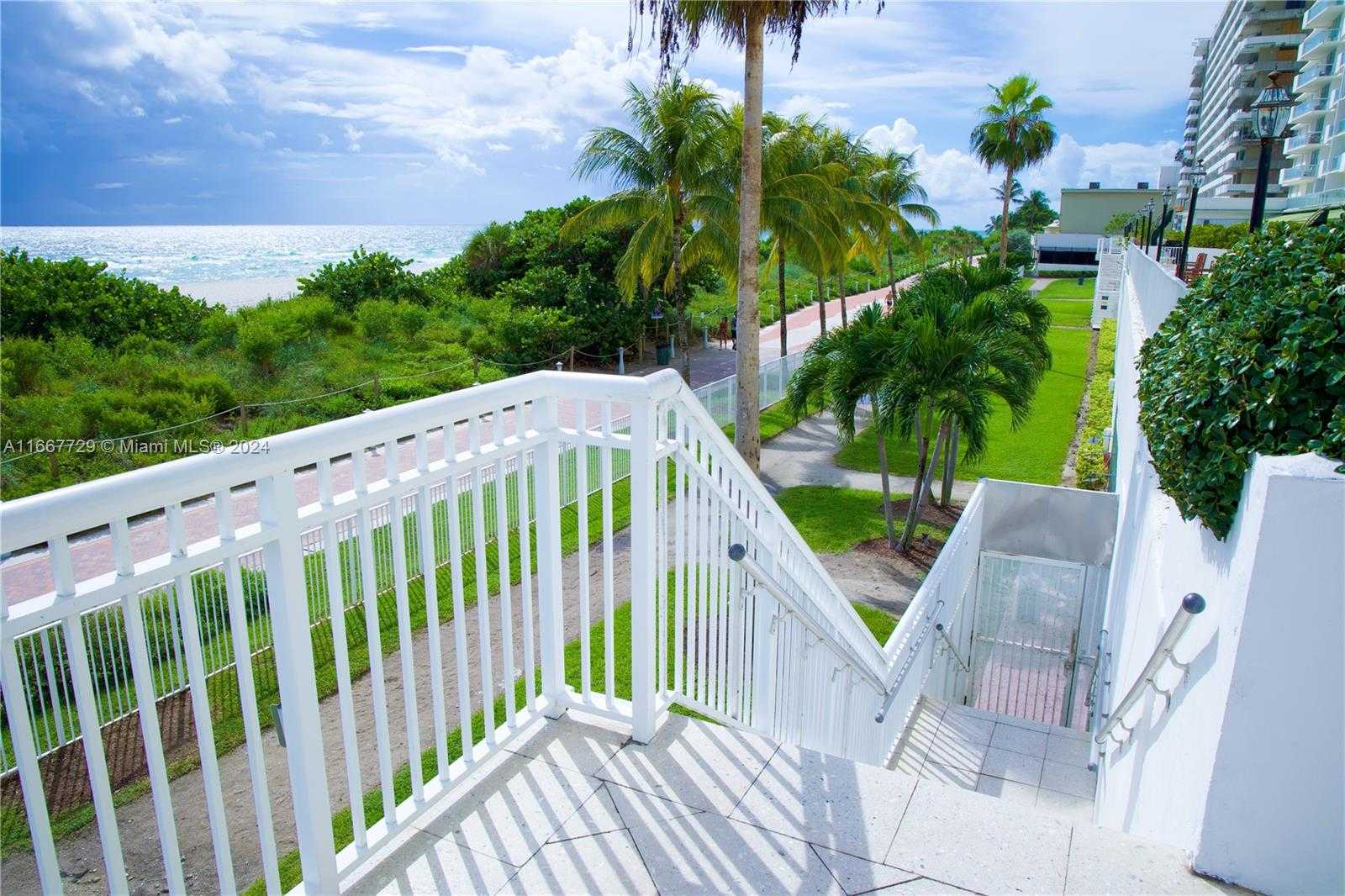 Small Image of 5601 COLLINS AVE #1614, Miami Beach Number 2