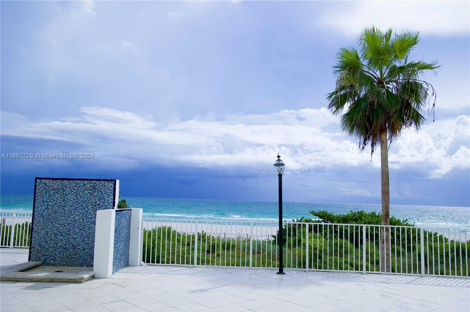 Small Image of 5601 COLLINS AVE #1614, Miami Beach Number 3
