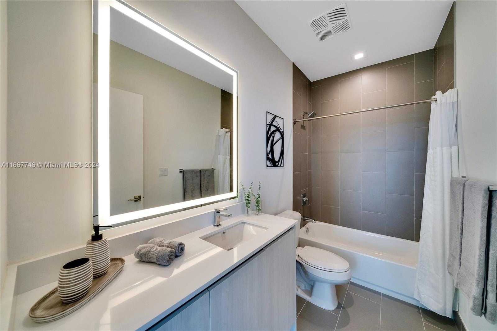 Small Image of 1809 JACKSON ST #504, Hollywood Number 27