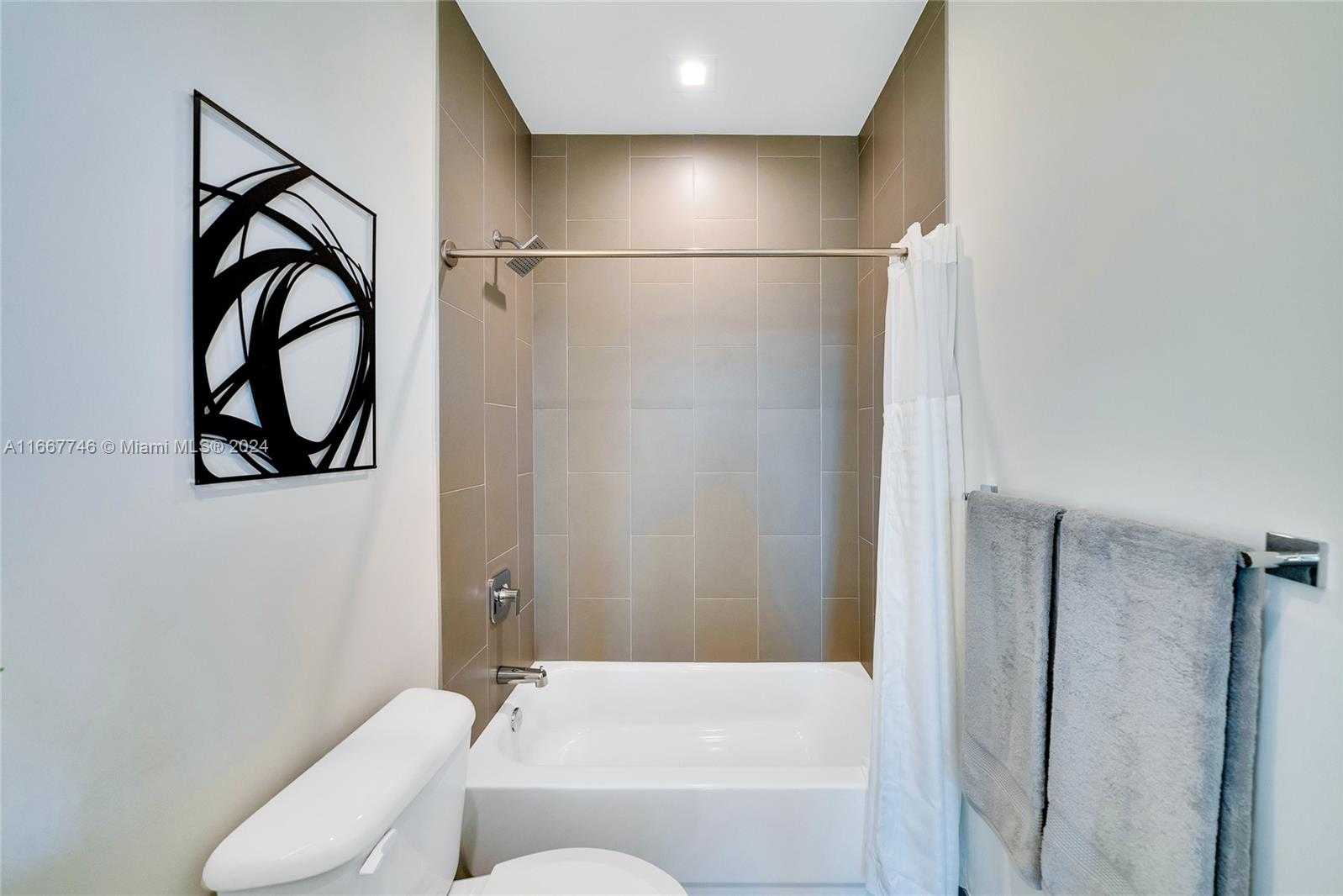 Small Image of 1809 JACKSON ST #504, Hollywood Number 46