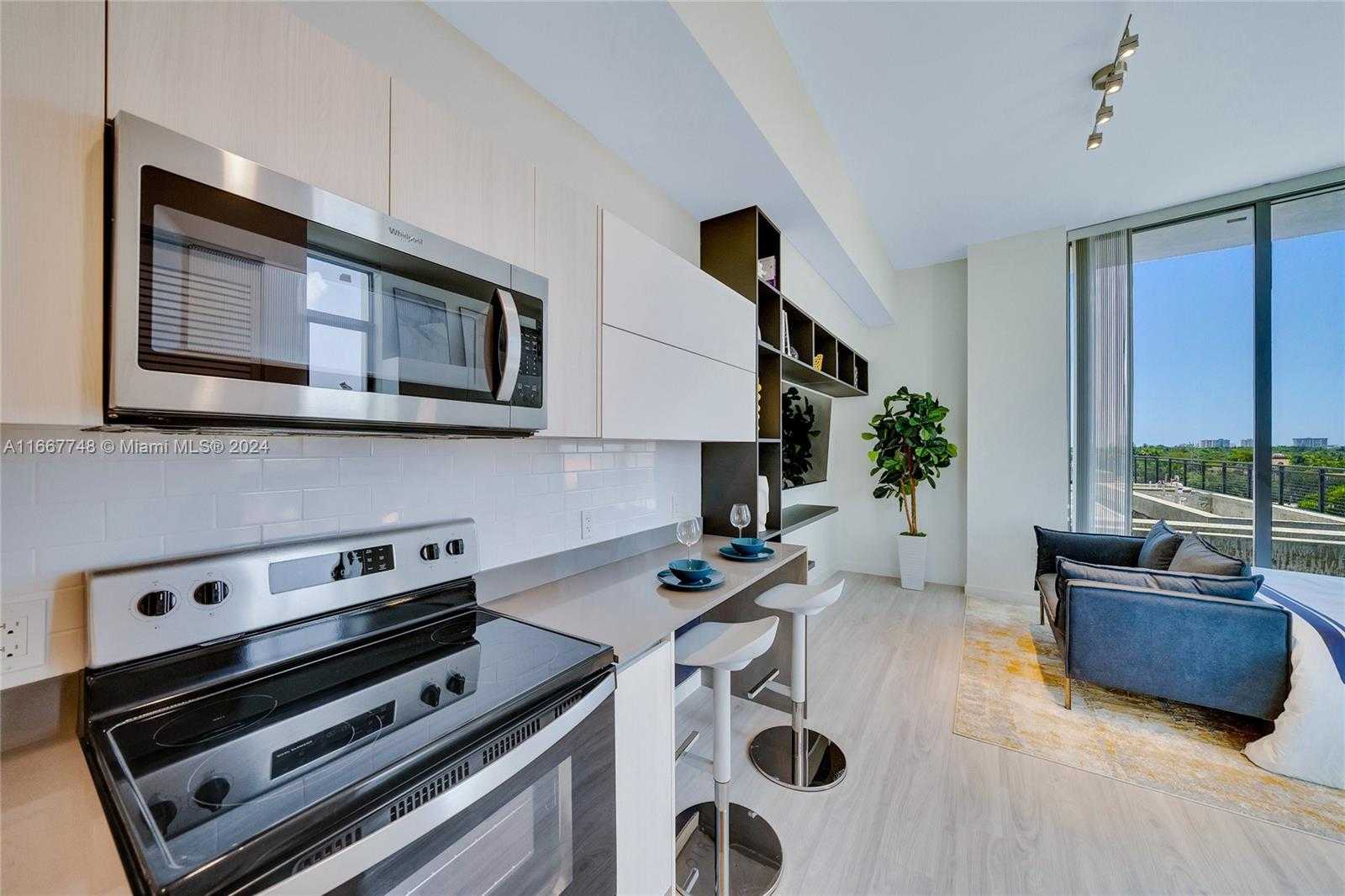 Small Image of 1809 JACKSON ST #1002, Hollywood Number 35