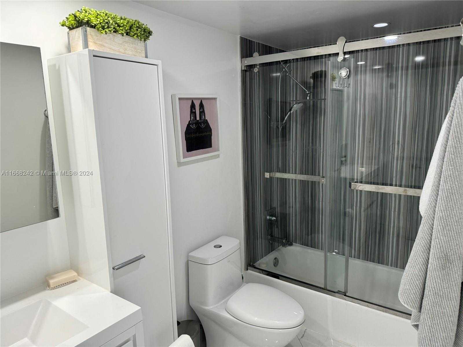 Small Image of 19370 COLLINS AVE #1208, Sunny Isles Beach Number 10