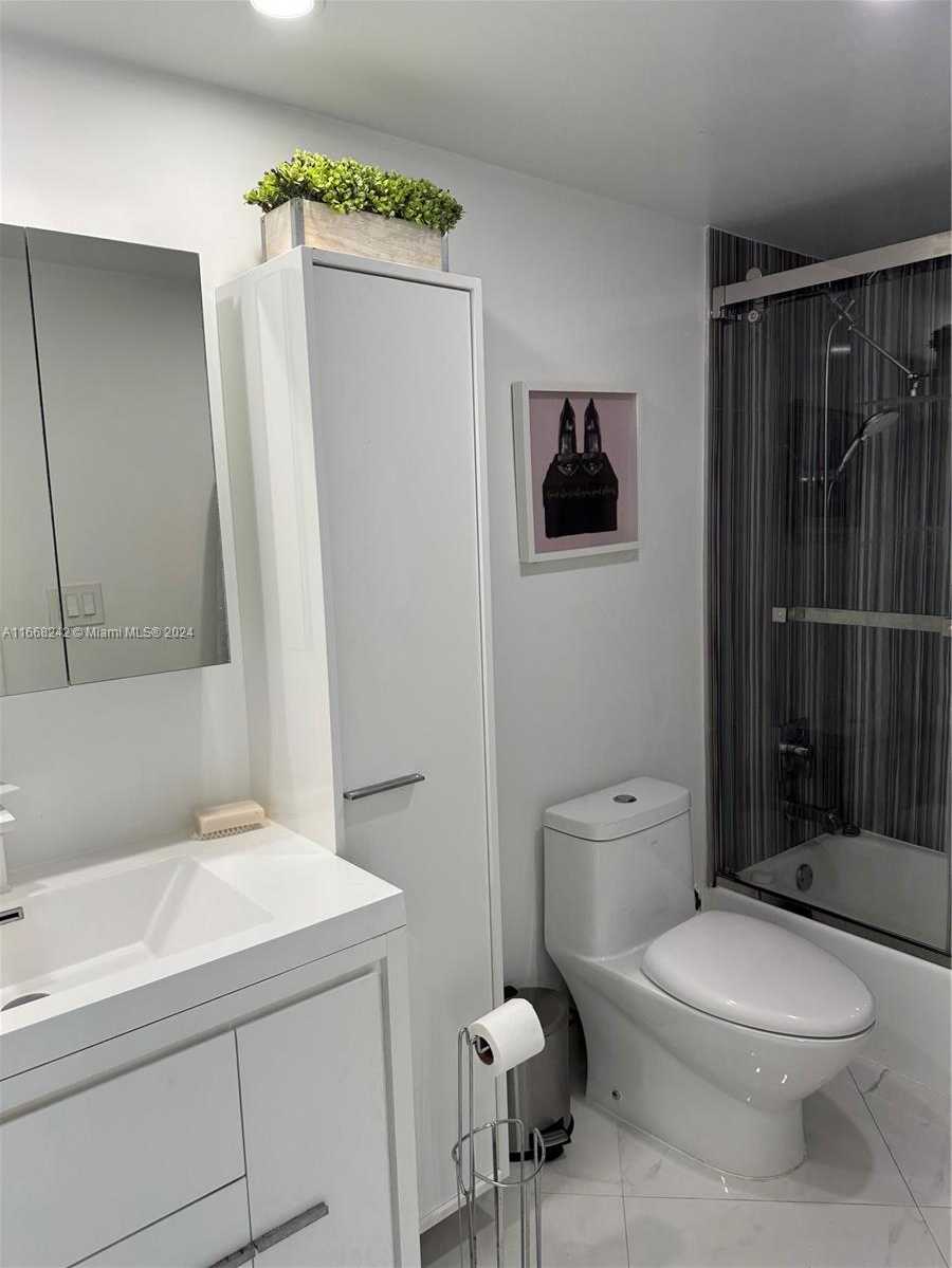 Small Image of 19370 COLLINS AVE #1208, Sunny Isles Beach Number 11