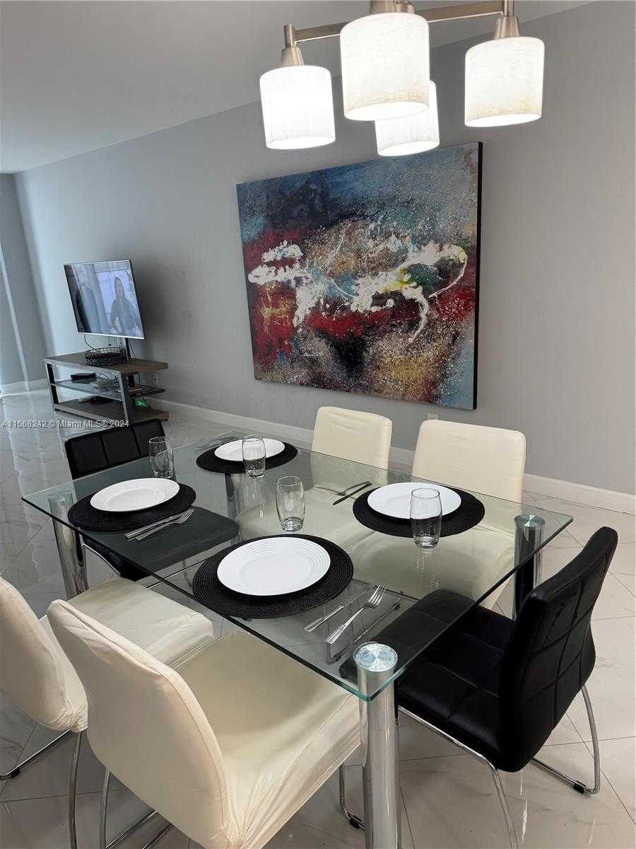 Small Image of 19370 COLLINS AVE #1208, Sunny Isles Beach Number 4
