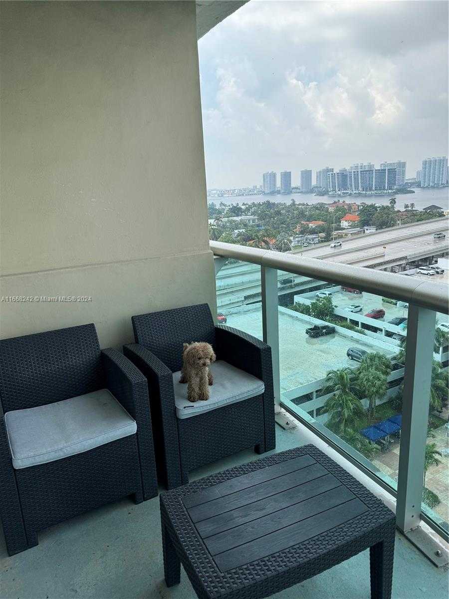 Small Image of 19370 COLLINS AVE #1208, Sunny Isles Beach Number 5