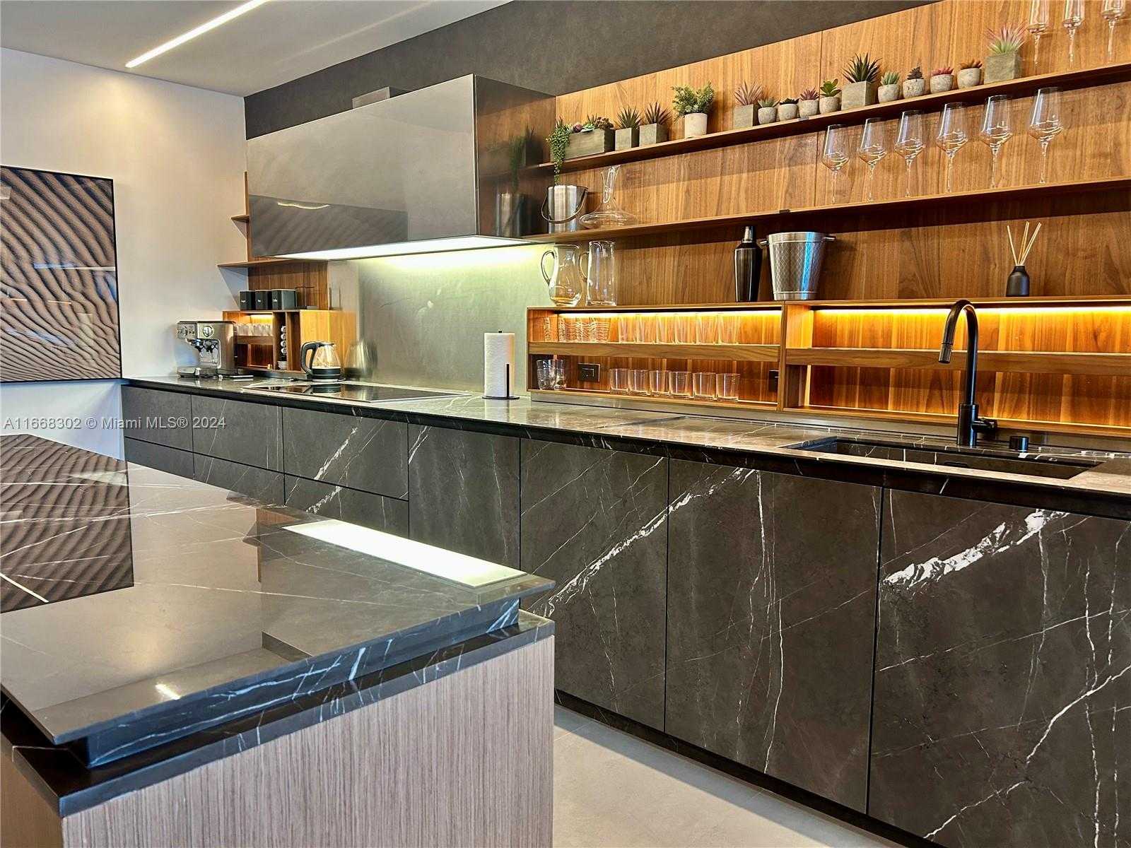 Small Image of 2301 Collins Ave, Miami Beach, FL 33139, USA Number 19