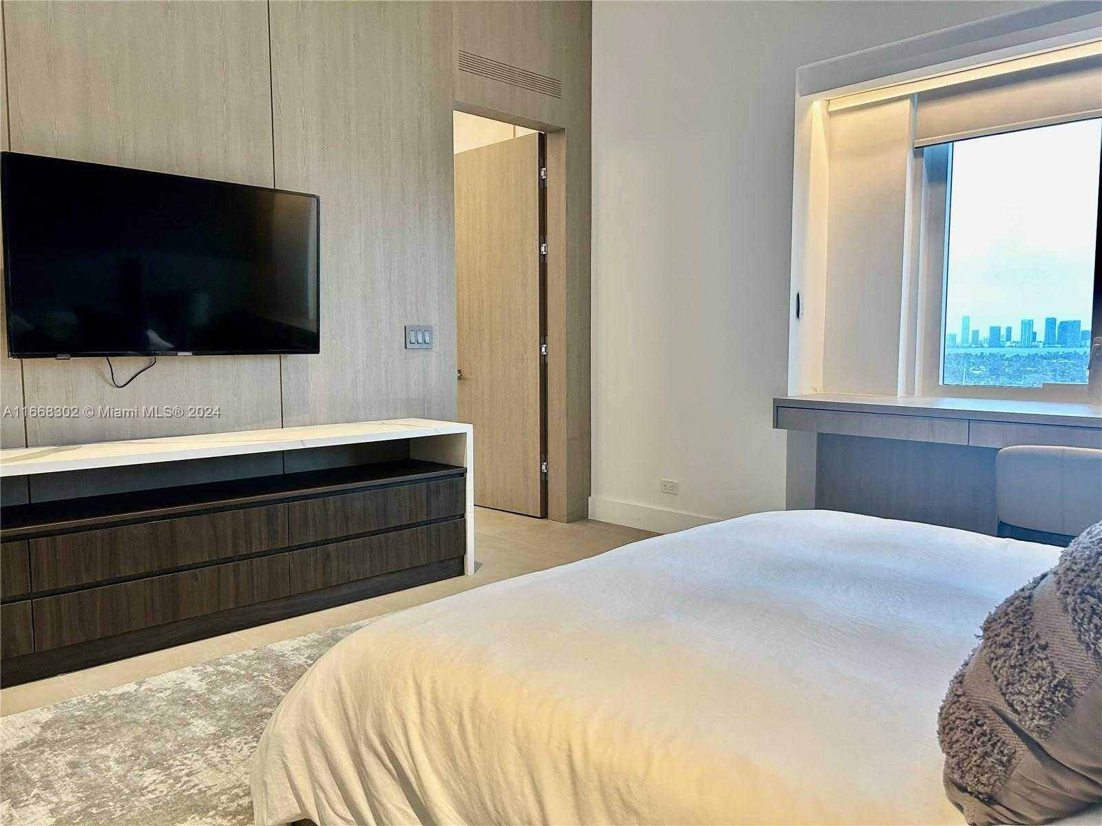 Small Image of 2301 Collins Ave, Miami Beach, FL 33139, USA Number 29