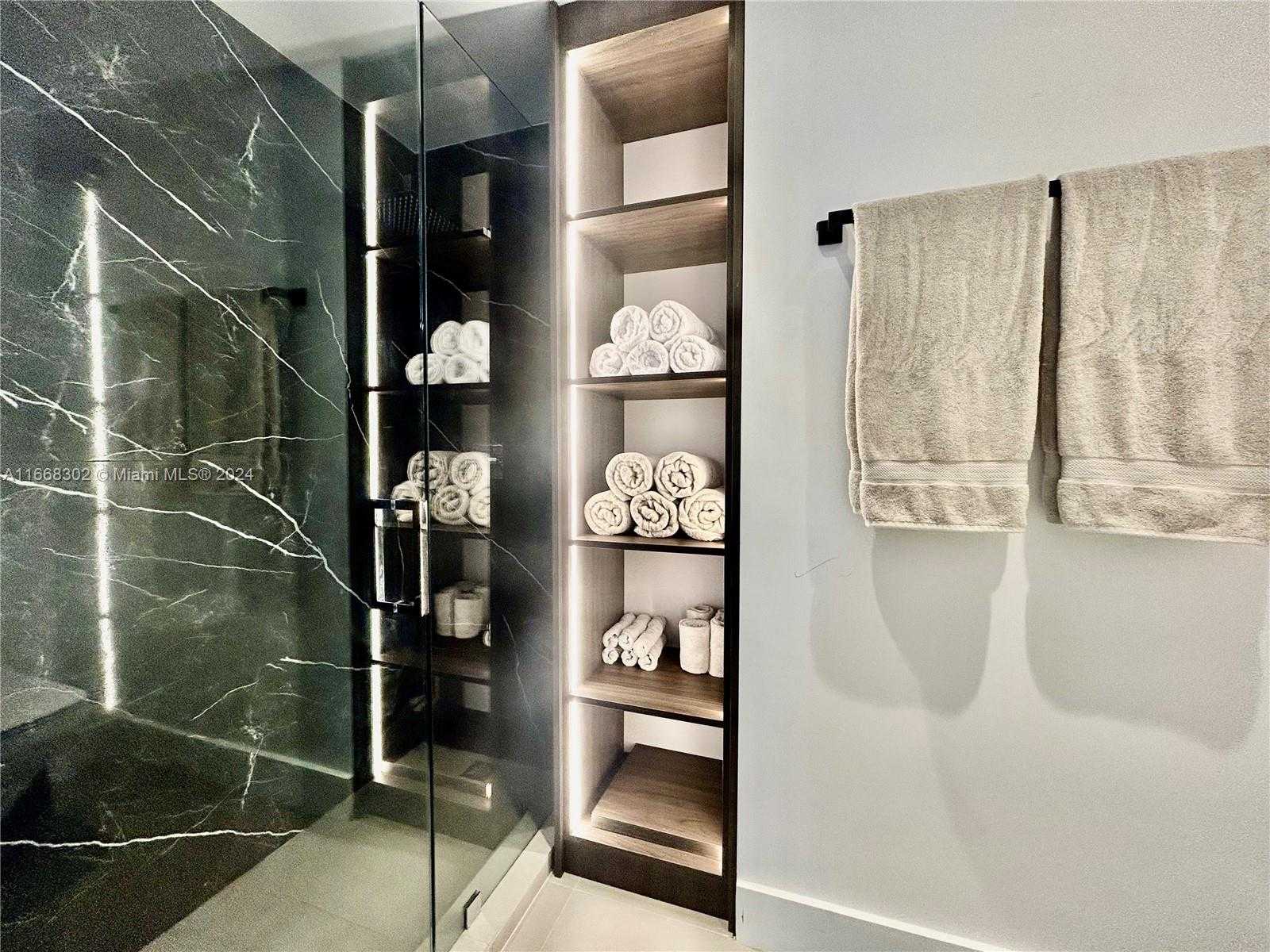 Small Image of 2301 Collins Ave, Miami Beach, FL 33139, USA Number 36