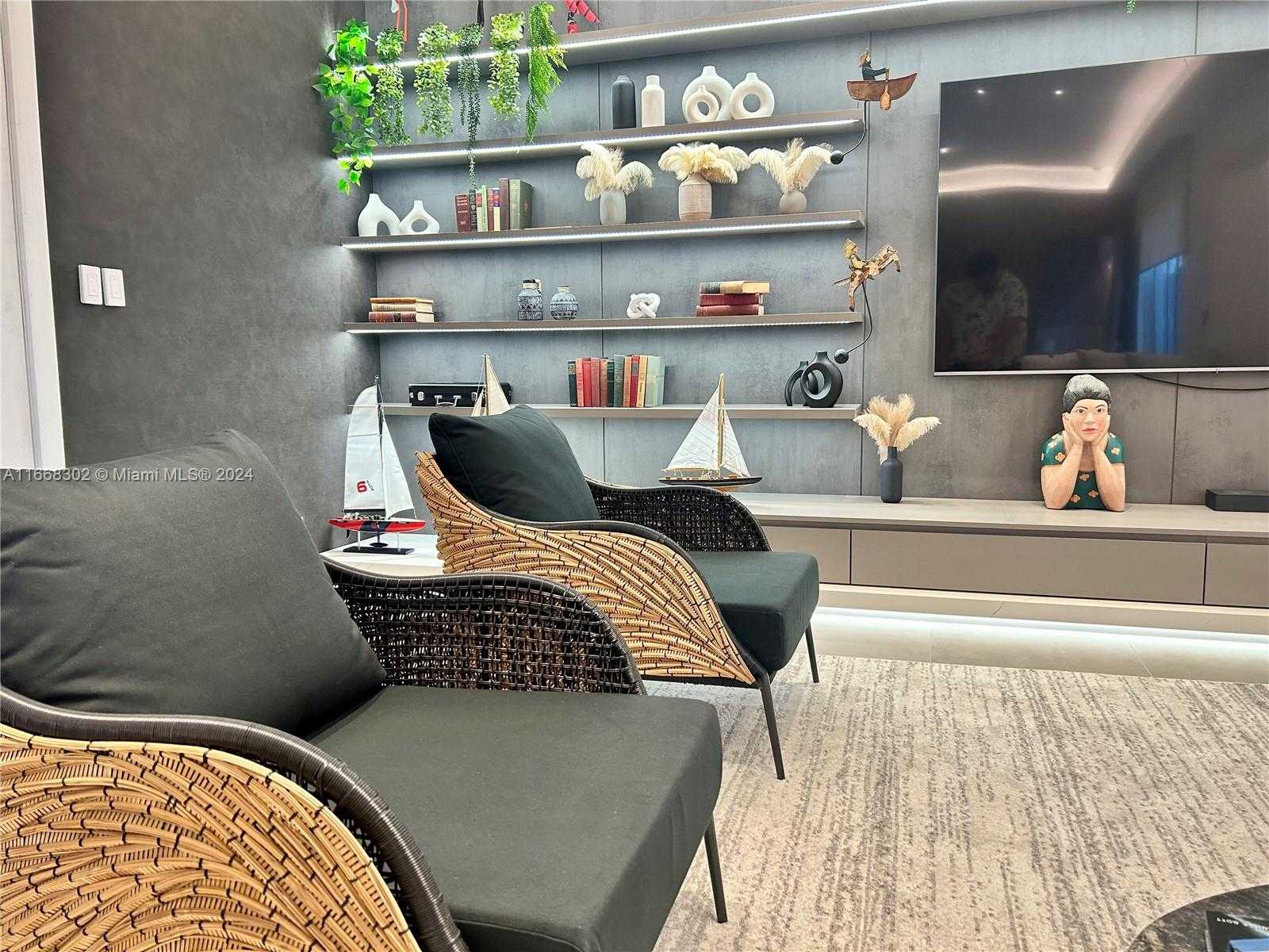 Small Image of 2301 Collins Ave, Miami Beach, FL 33139, USA Number 40