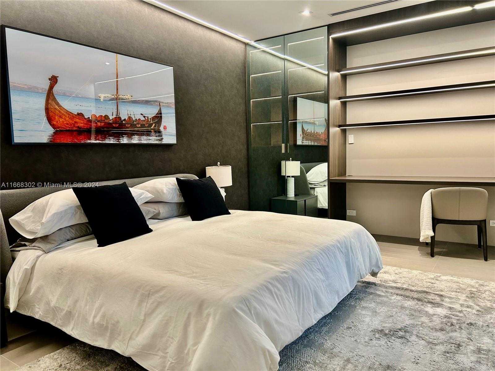 Small Image of 2301 Collins Ave, Miami Beach, FL 33139, USA Number 44