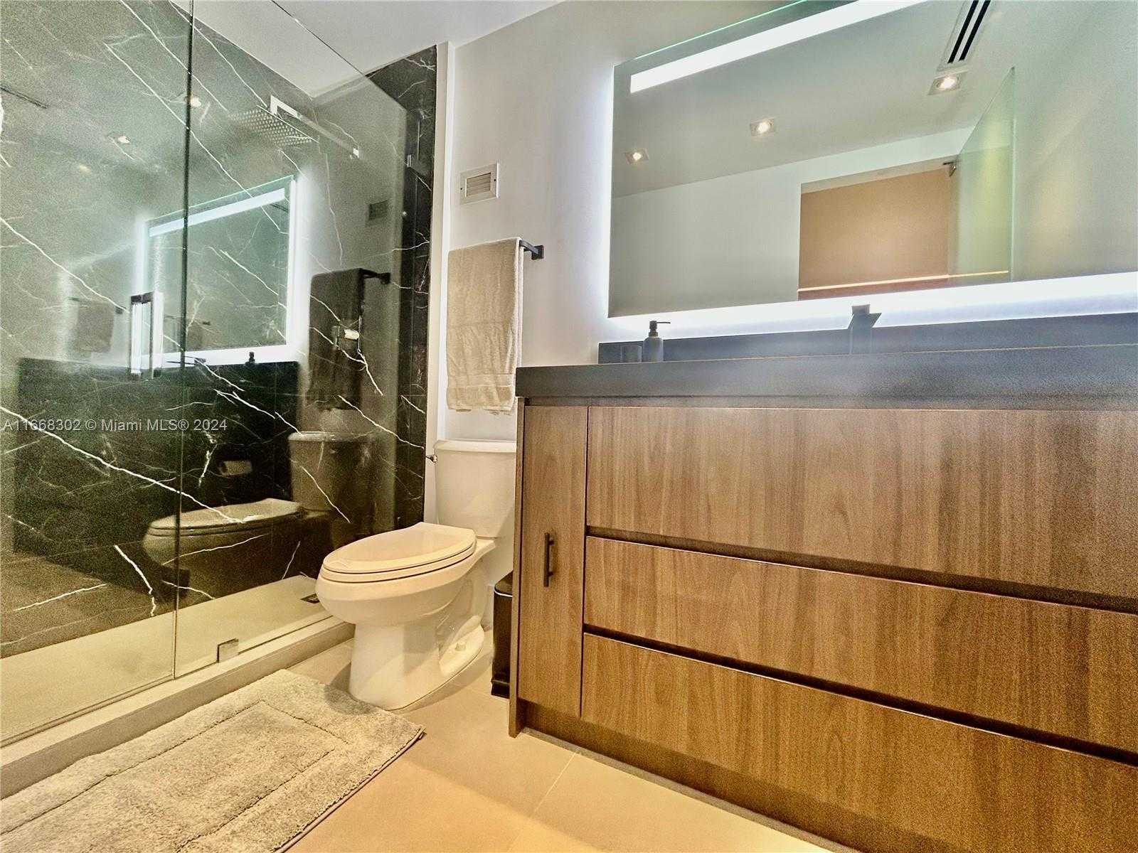 Small Image of 2301 Collins Ave, Miami Beach, FL 33139, USA Number 50