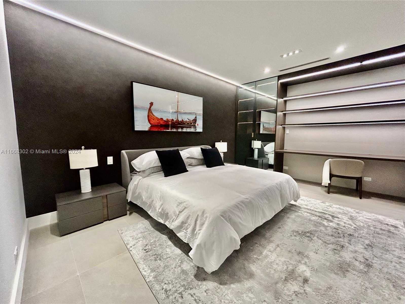 Small Image of 2301 Collins Ave, Miami Beach, FL 33139, USA Number 53