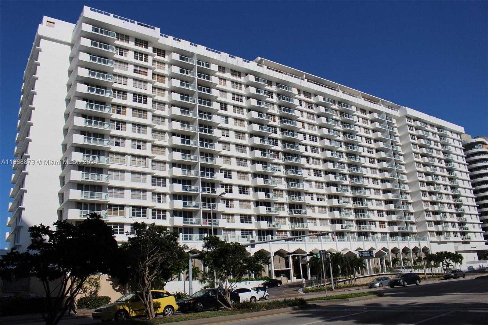 Small Image of 5601 COLLINS AVE #1115, Miami Beach Number 11