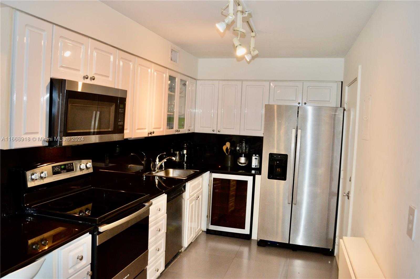 Small Image of 6770 INDIAN CREEK DR #T-G, Miami Beach Number 10