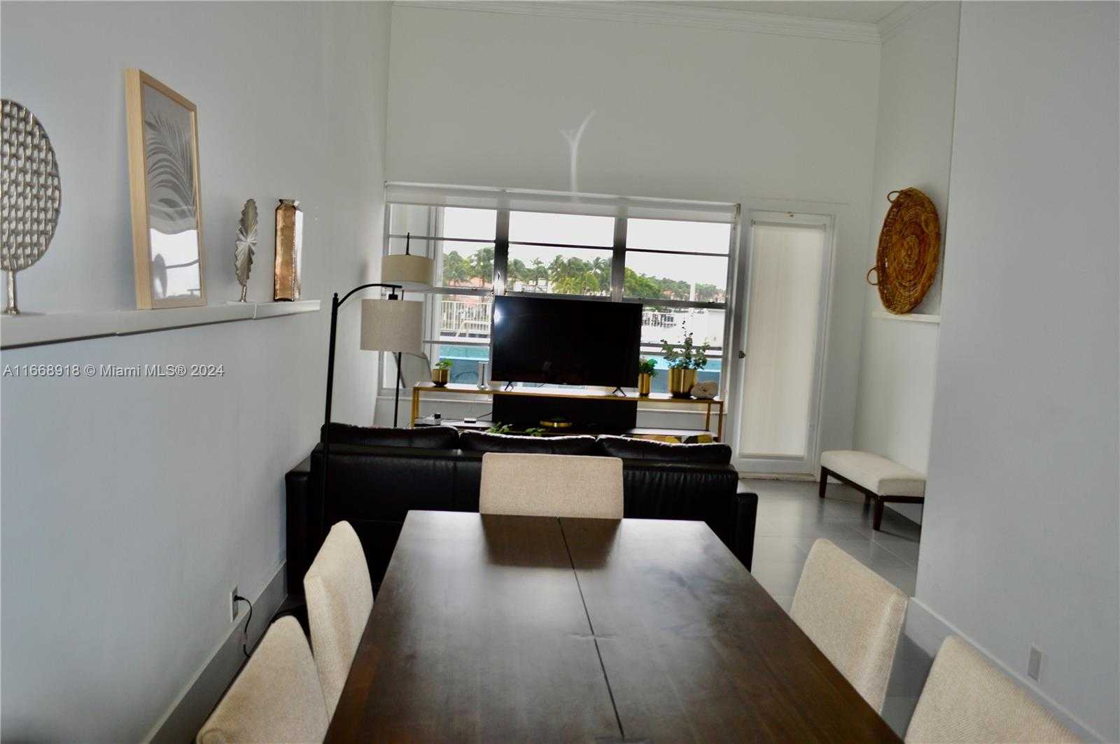 Small Image of 6770 INDIAN CREEK DR #T-G, Miami Beach Number 4
