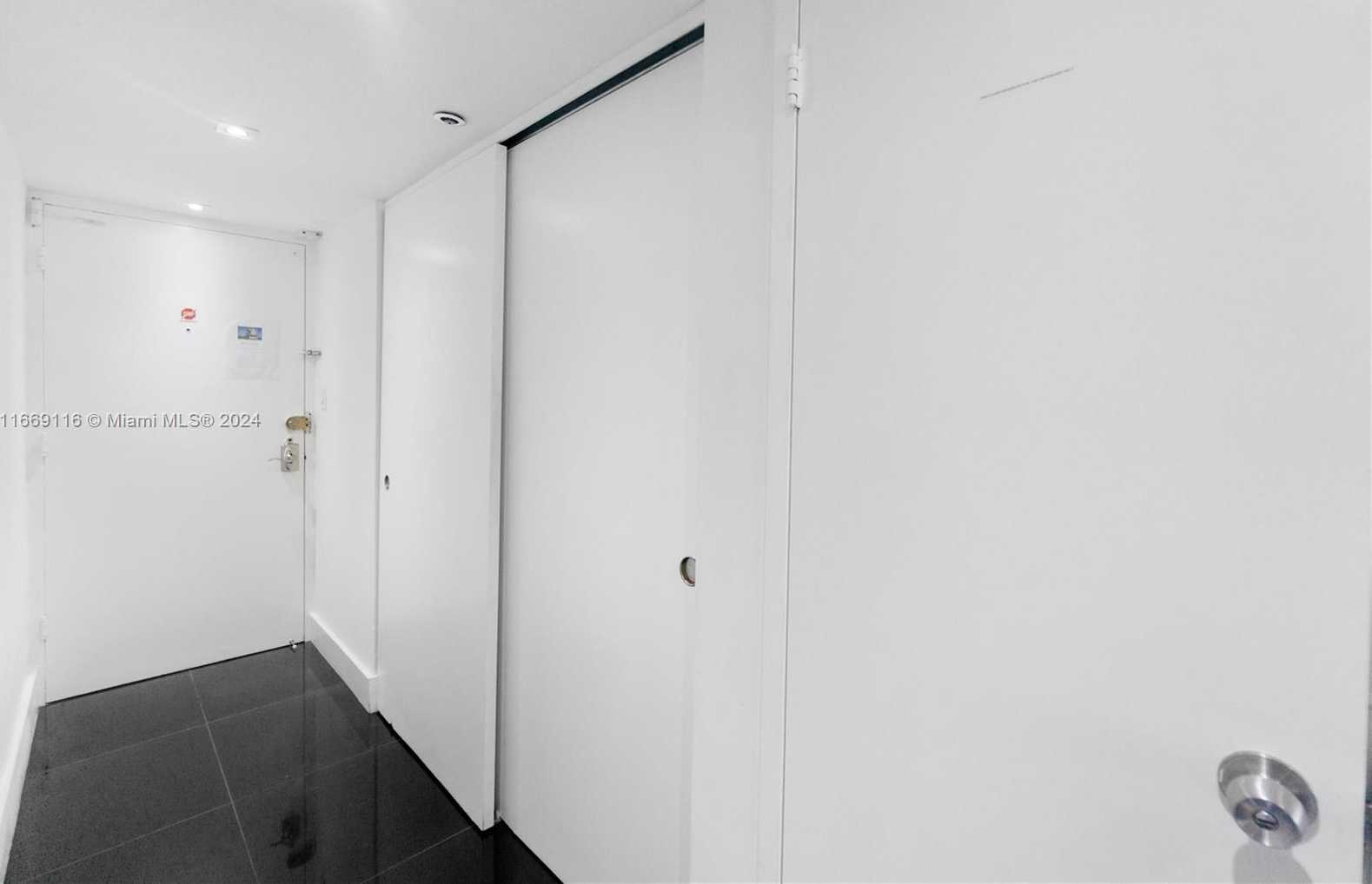 Small Image of 100 LINCOLN RD #1418, Miami Beach Number 10