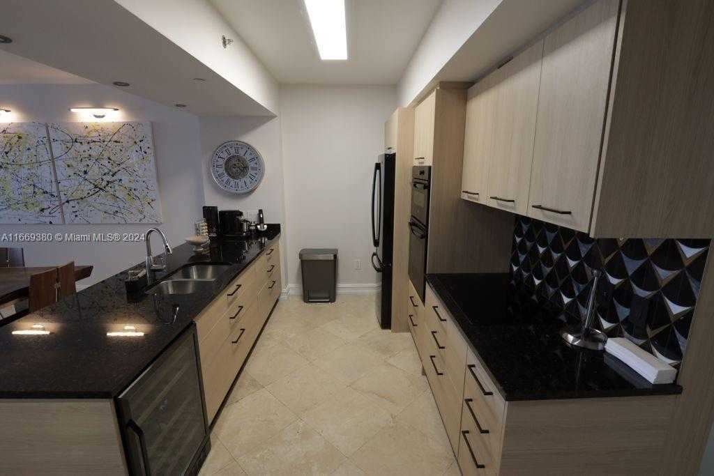 Small Image of 1830 SOUTH OCEAN DR #2011, Hallandale Beach Number 13