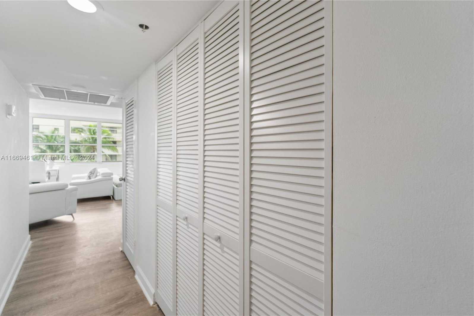 Small Image of 100 LINCOLN RD #538, Miami Beach Number 11