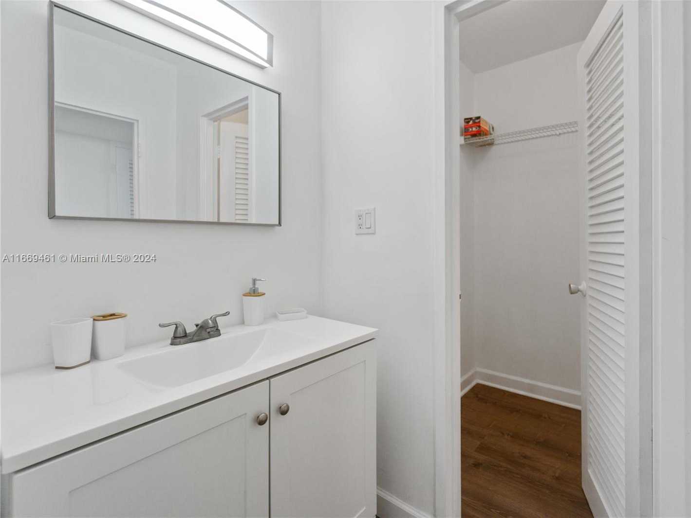 Small Image of 100 LINCOLN RD #538, Miami Beach Number 12