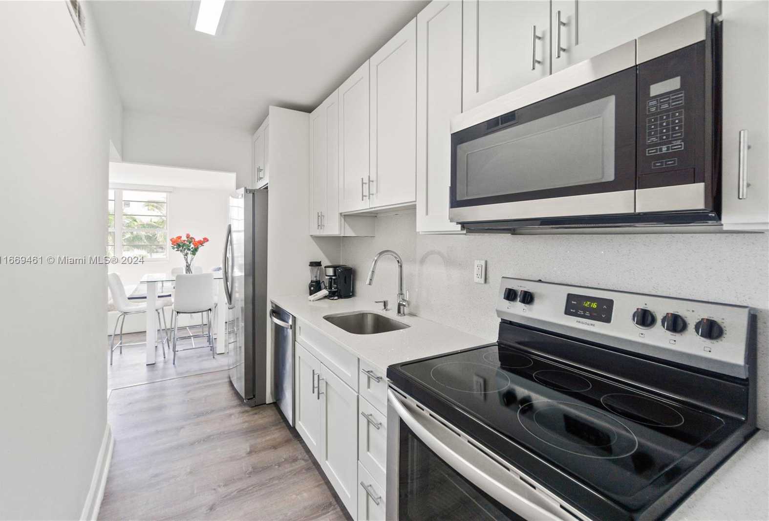 Small Image of 100 LINCOLN RD #538, Miami Beach Number 8