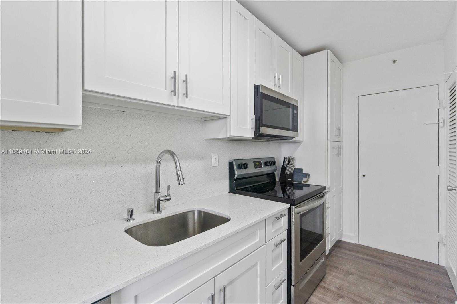 Small Image of 100 LINCOLN RD #538, Miami Beach Number 9