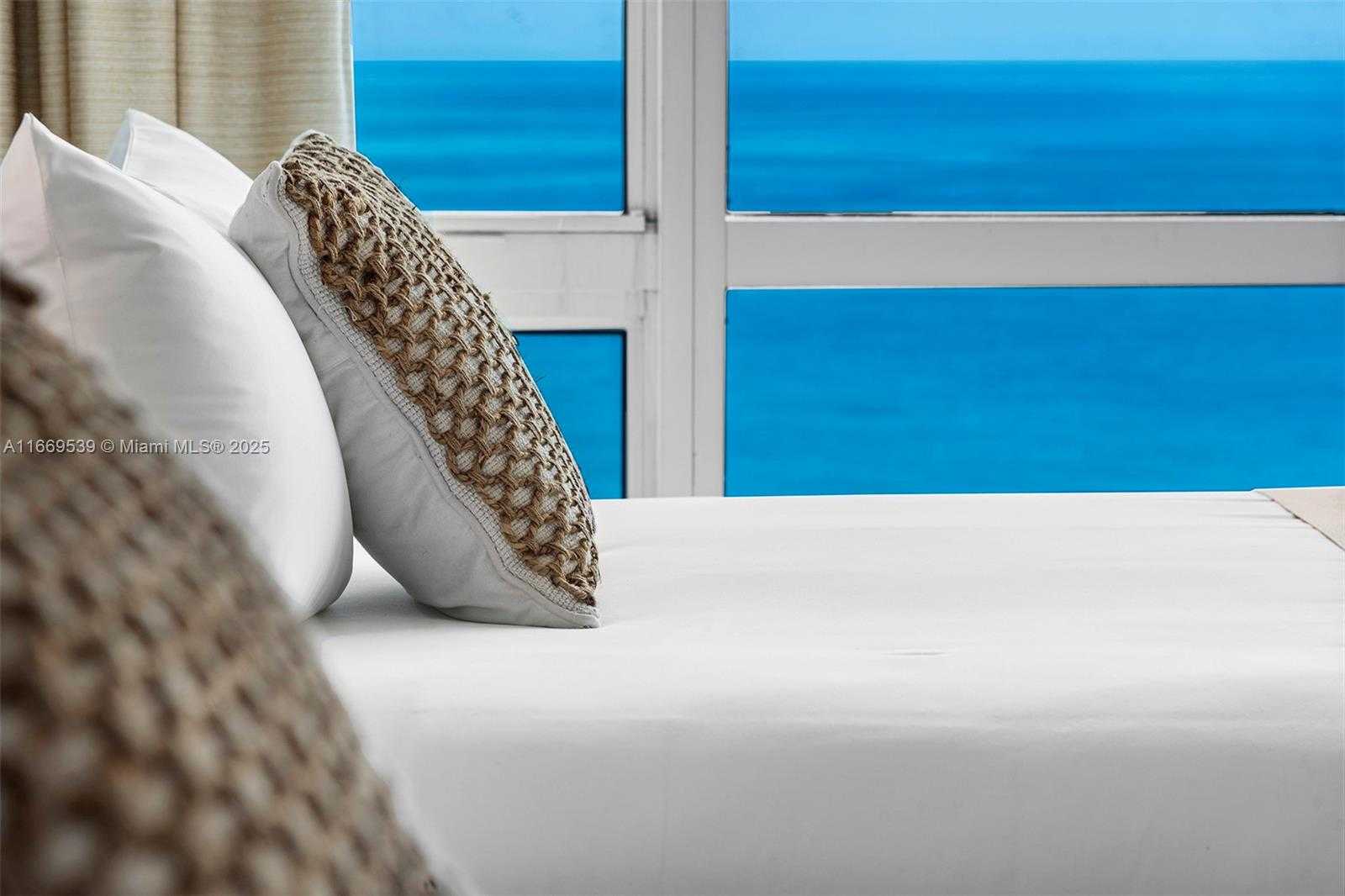 Small Image of 6801 #505, Miami Beach Number 25