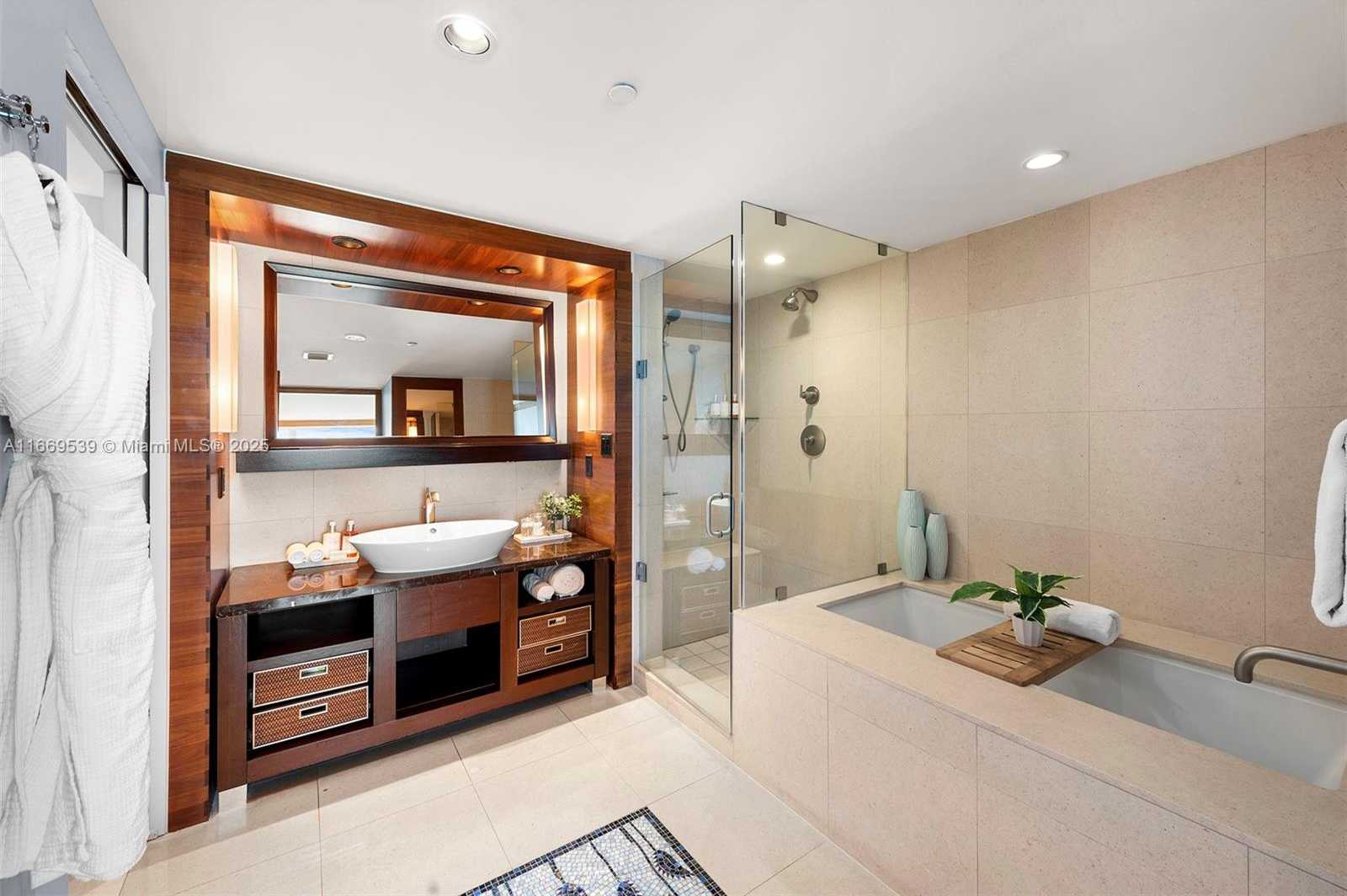 Small Image of 6801 #505, Miami Beach Number 31