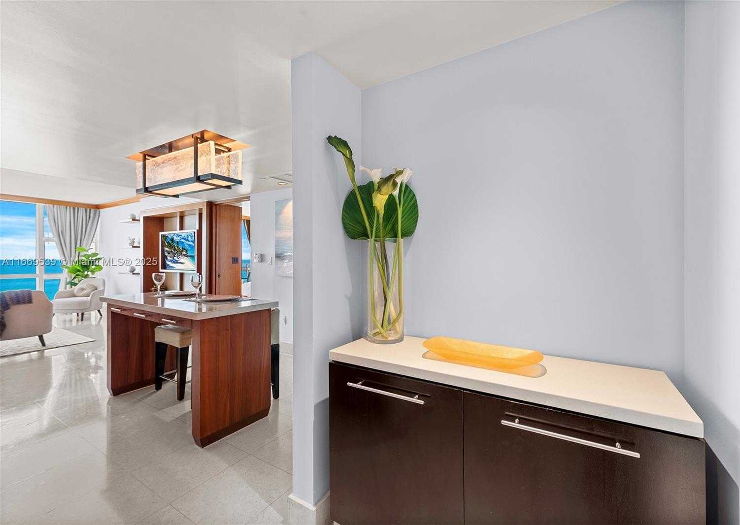 Small Image of 6801 #505, Miami Beach Number 34