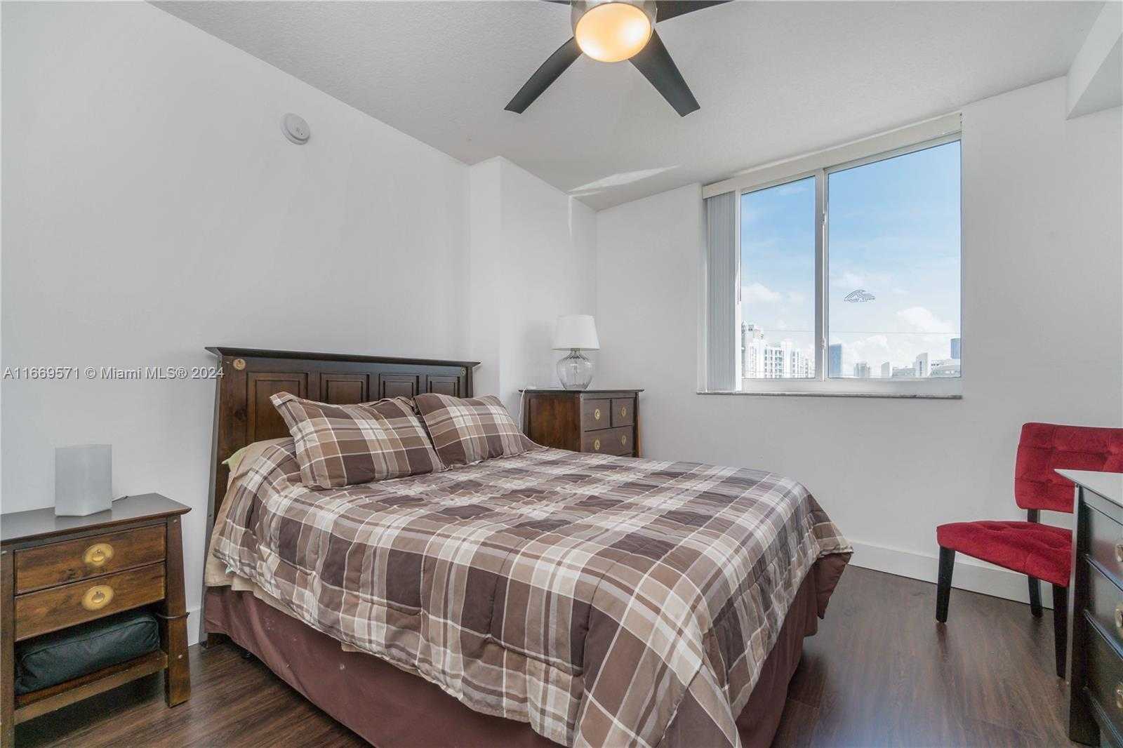 Small Image of 18800 NORTH EAST 29TH AVE #613, Aventura Number 16