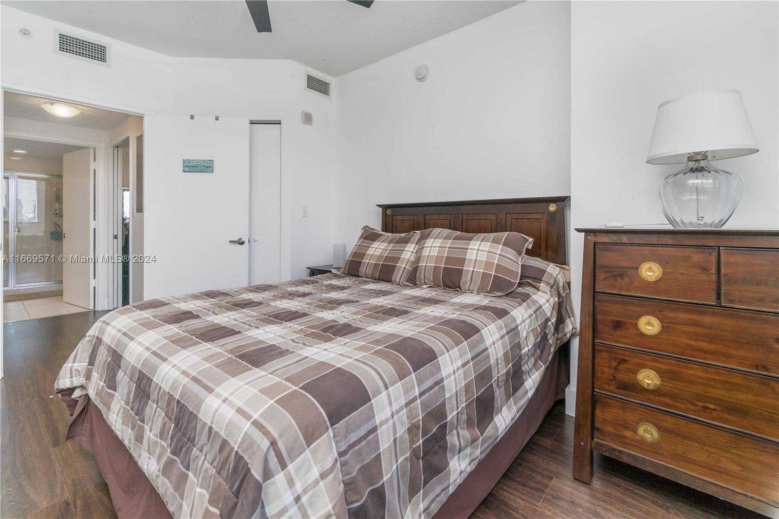 Small Image of 18800 NORTH EAST 29TH AVE #613, Aventura Number 17