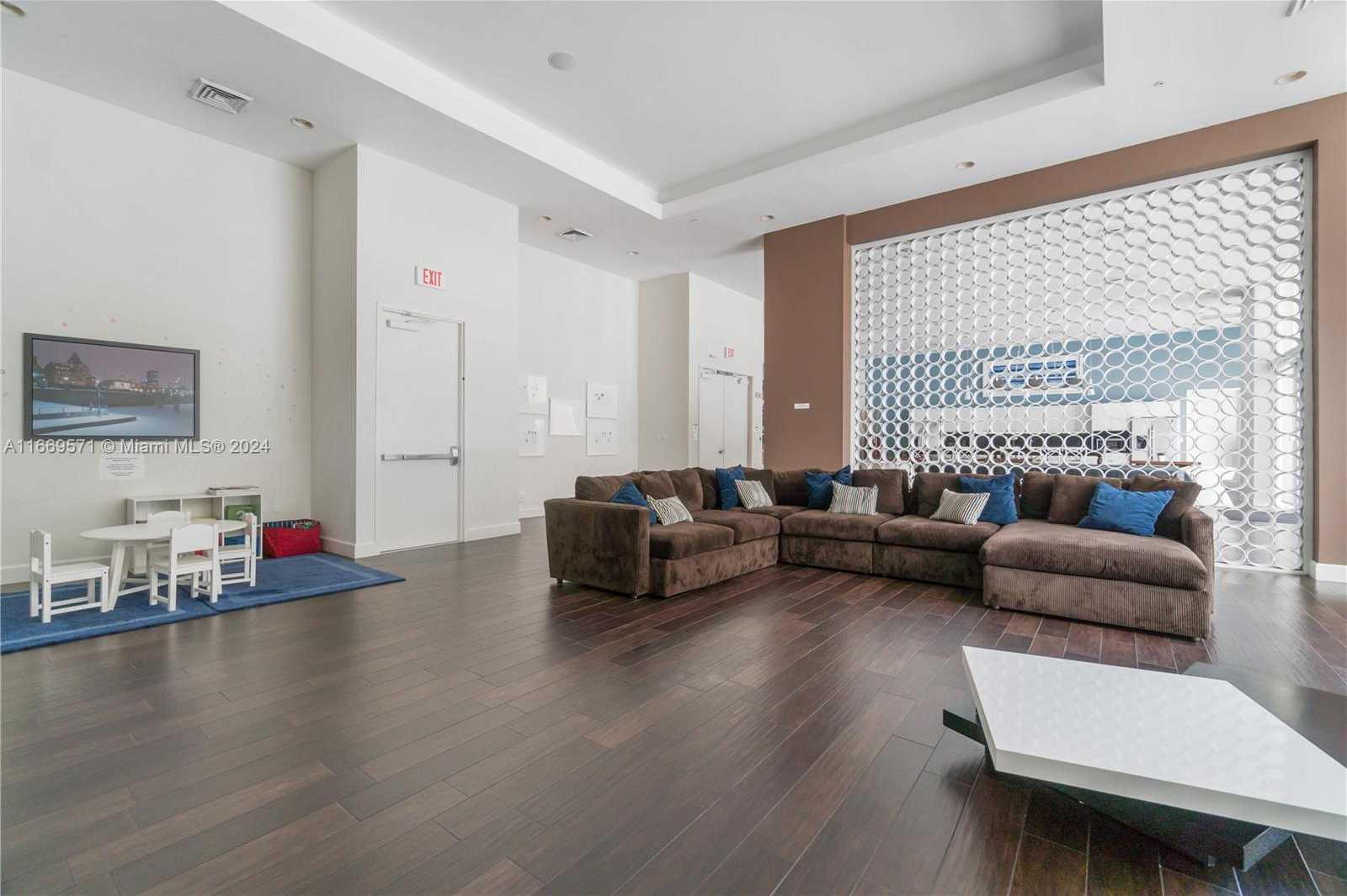 Small Image of 18800 NORTH EAST 29TH AVE #613, Aventura Number 32