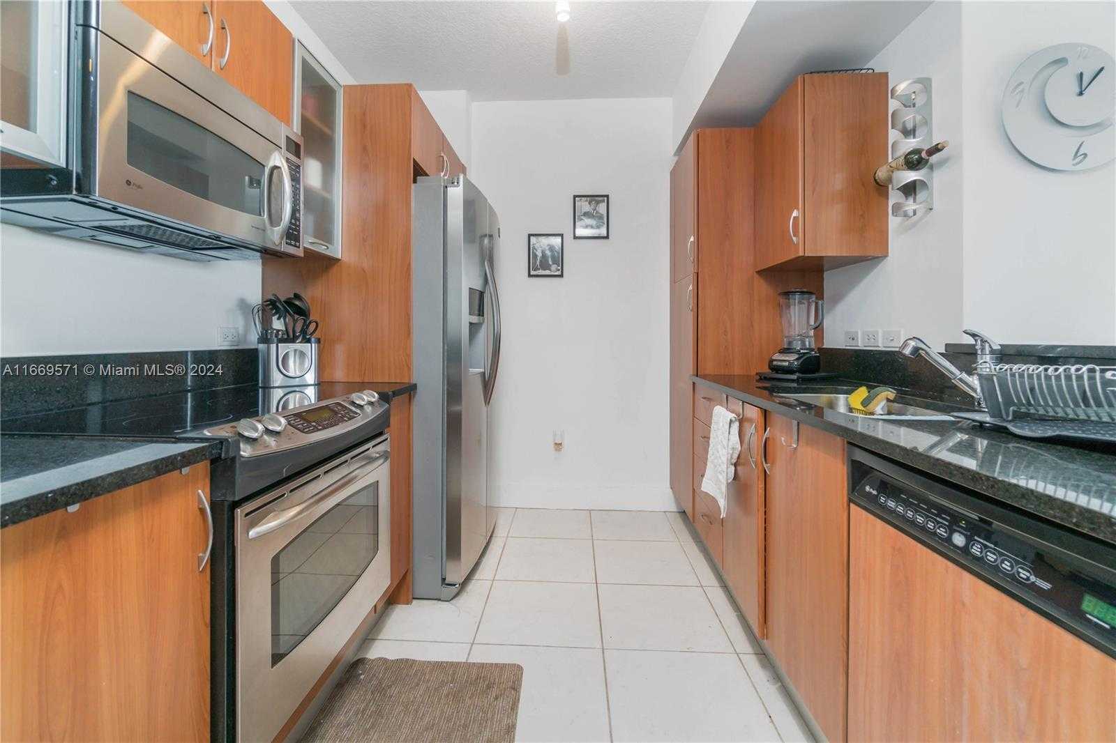 Small Image of 18800 NORTH EAST 29TH AVE #613, Aventura Number 6