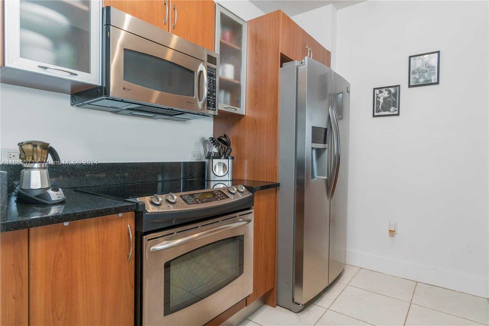 Small Image of 18800 NORTH EAST 29TH AVE #613, Aventura Number 7