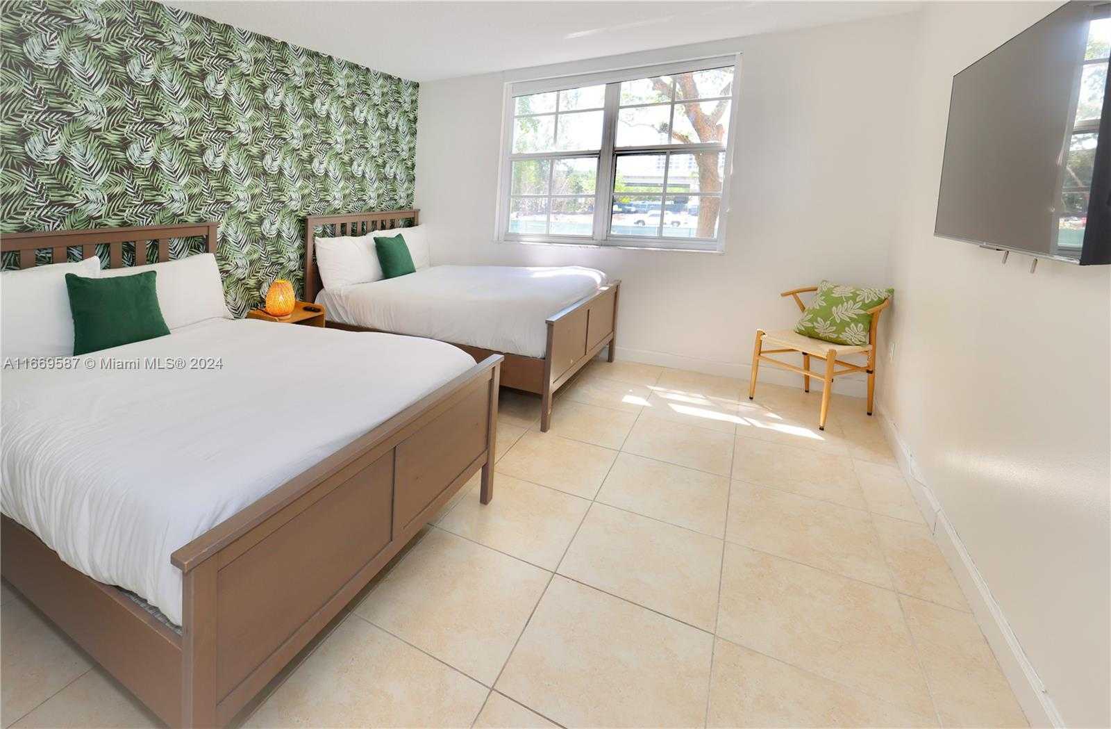 Small Image of 19555 EAST COUNTRY CLUB DR #8204, Aventura Number 4