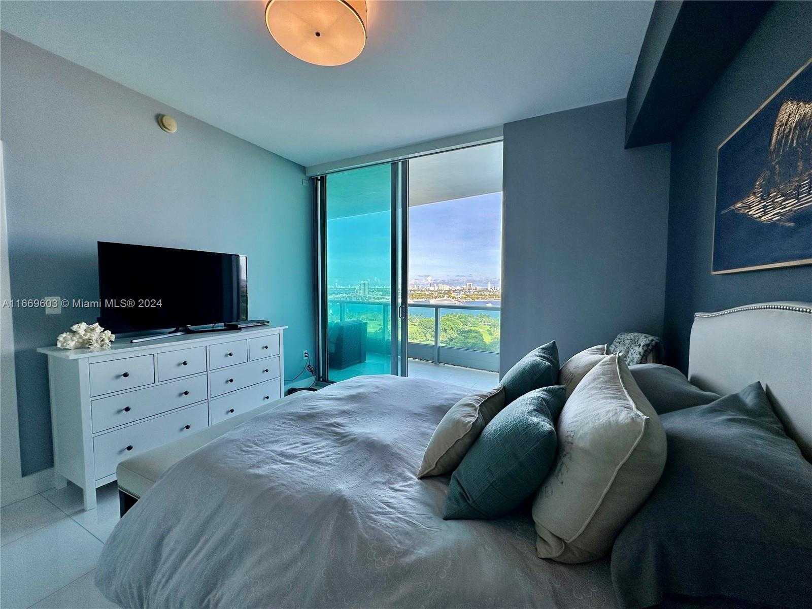 Small Image of 900 BISCAYNE BLVD #1903, Miami Number 21