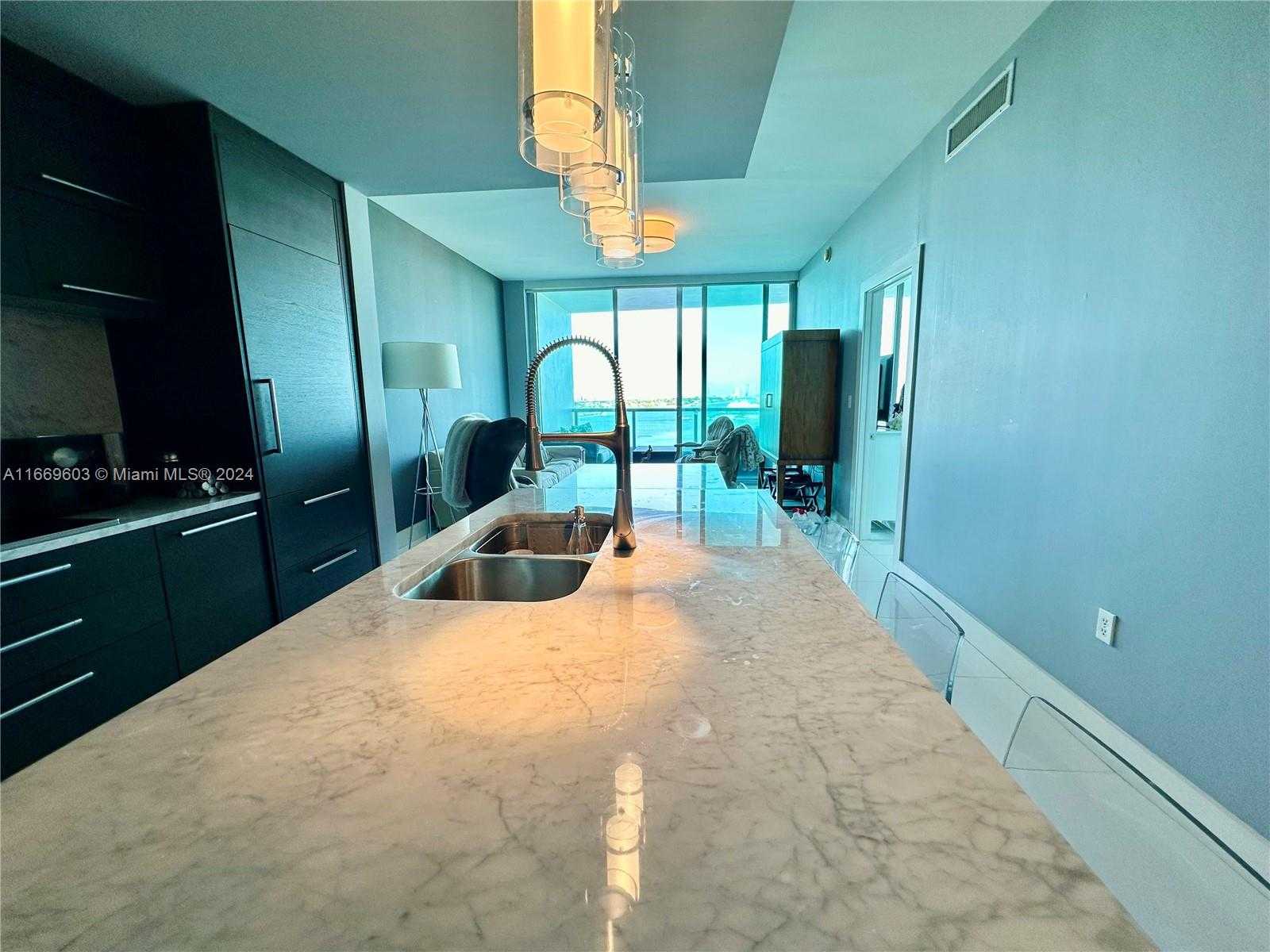 Small Image of 900 BISCAYNE BLVD #1903, Miami Number 7