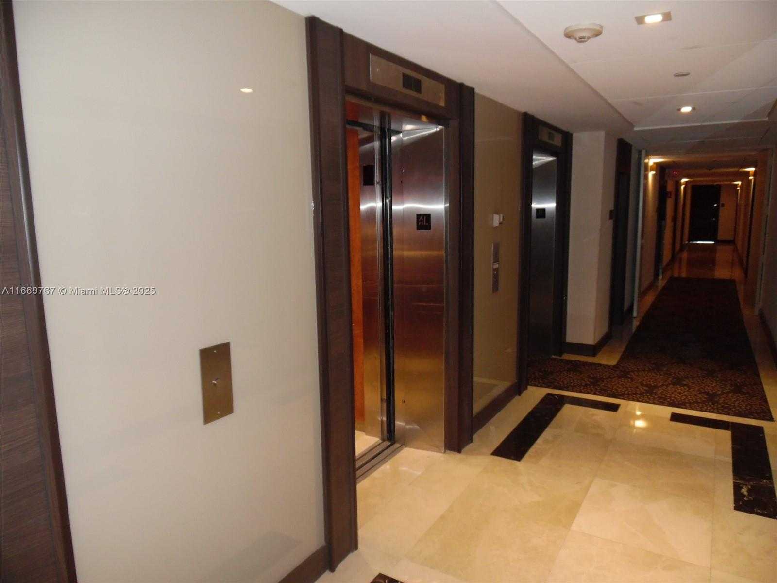 Small Image of 20505 EAST COUNTRY CLUB DR #138, Aventura Number 27
