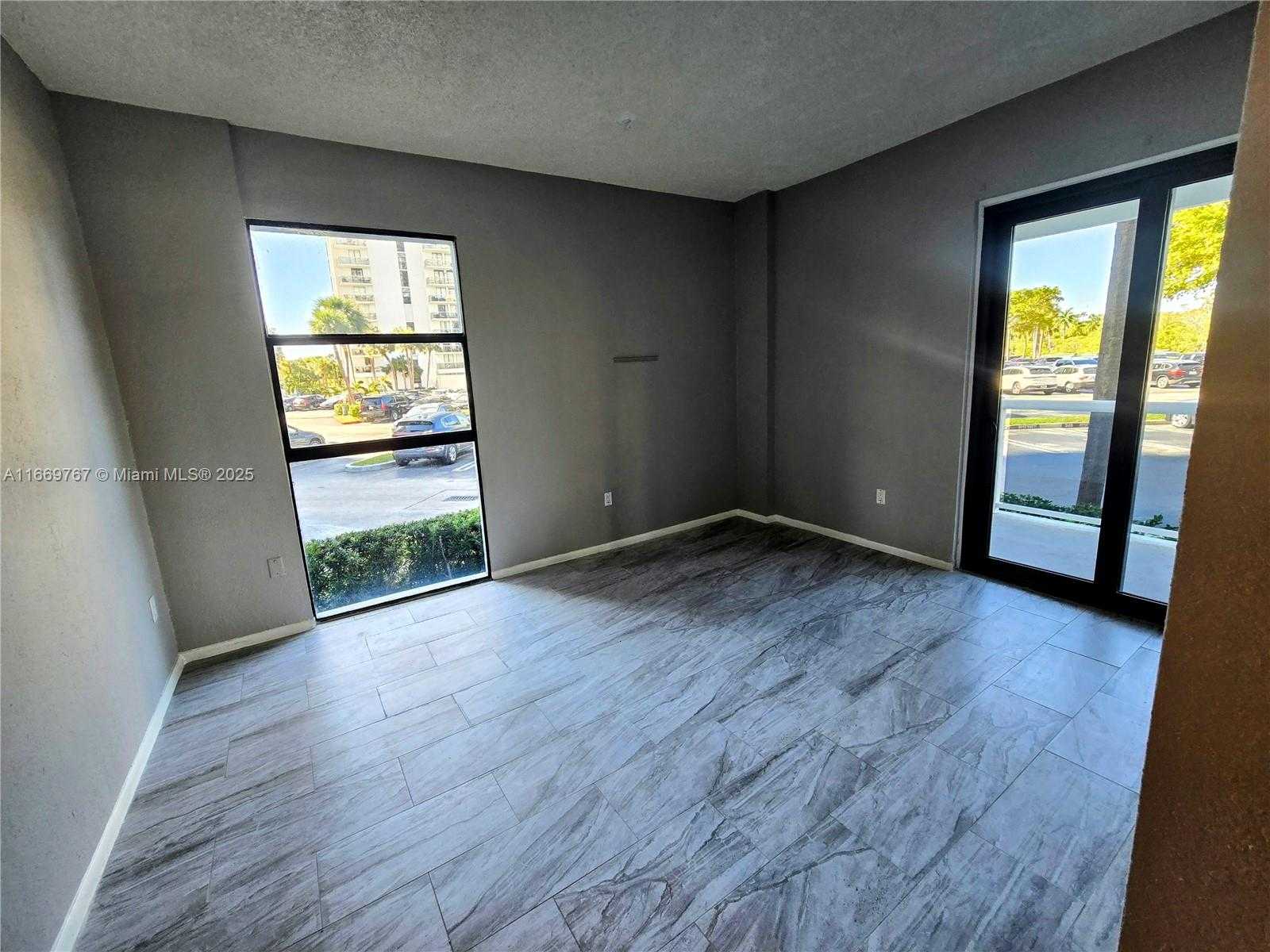 Small Image of 20505 EAST COUNTRY CLUB DR #138, Aventura Number 7