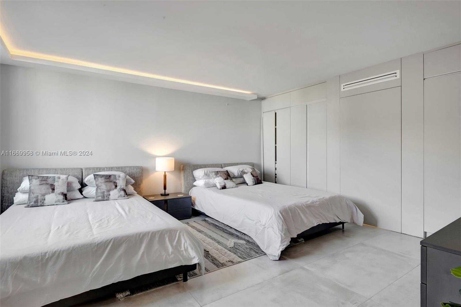 Small Image of 2301 COLLINS AVE #634/635, Miami Beach Number 19