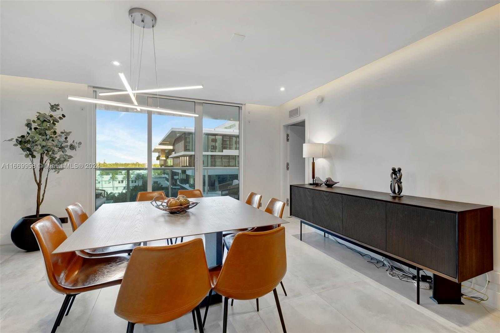 Small Image of 2301 COLLINS AVE #634/635, Miami Beach Number 23