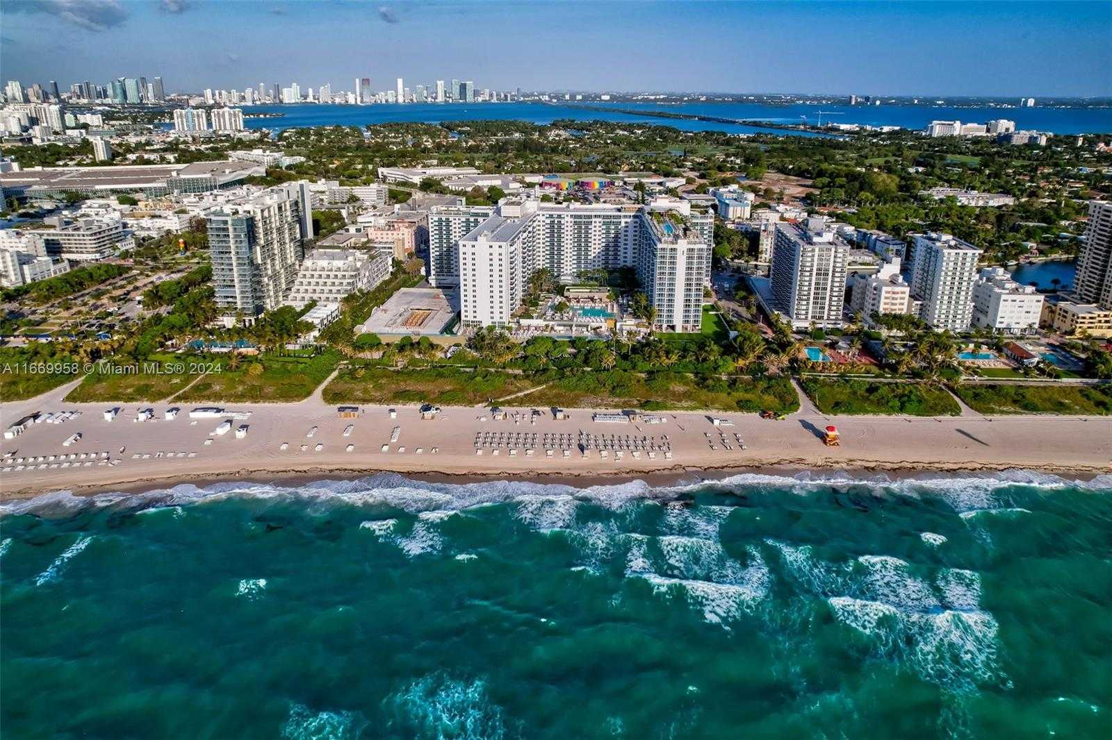 Small Image of 2301 COLLINS AVE #634/635, Miami Beach Number 37