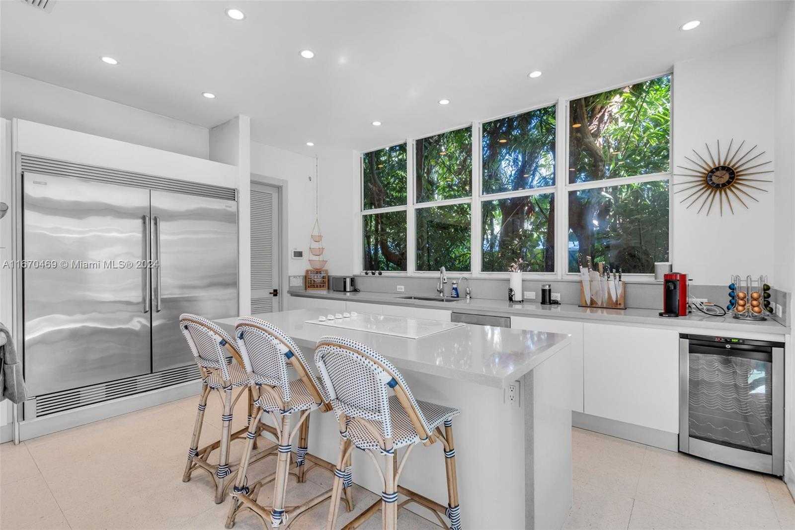 Small Image of 298 WEST MCINTYRE ST, Key Biscayne Number 12