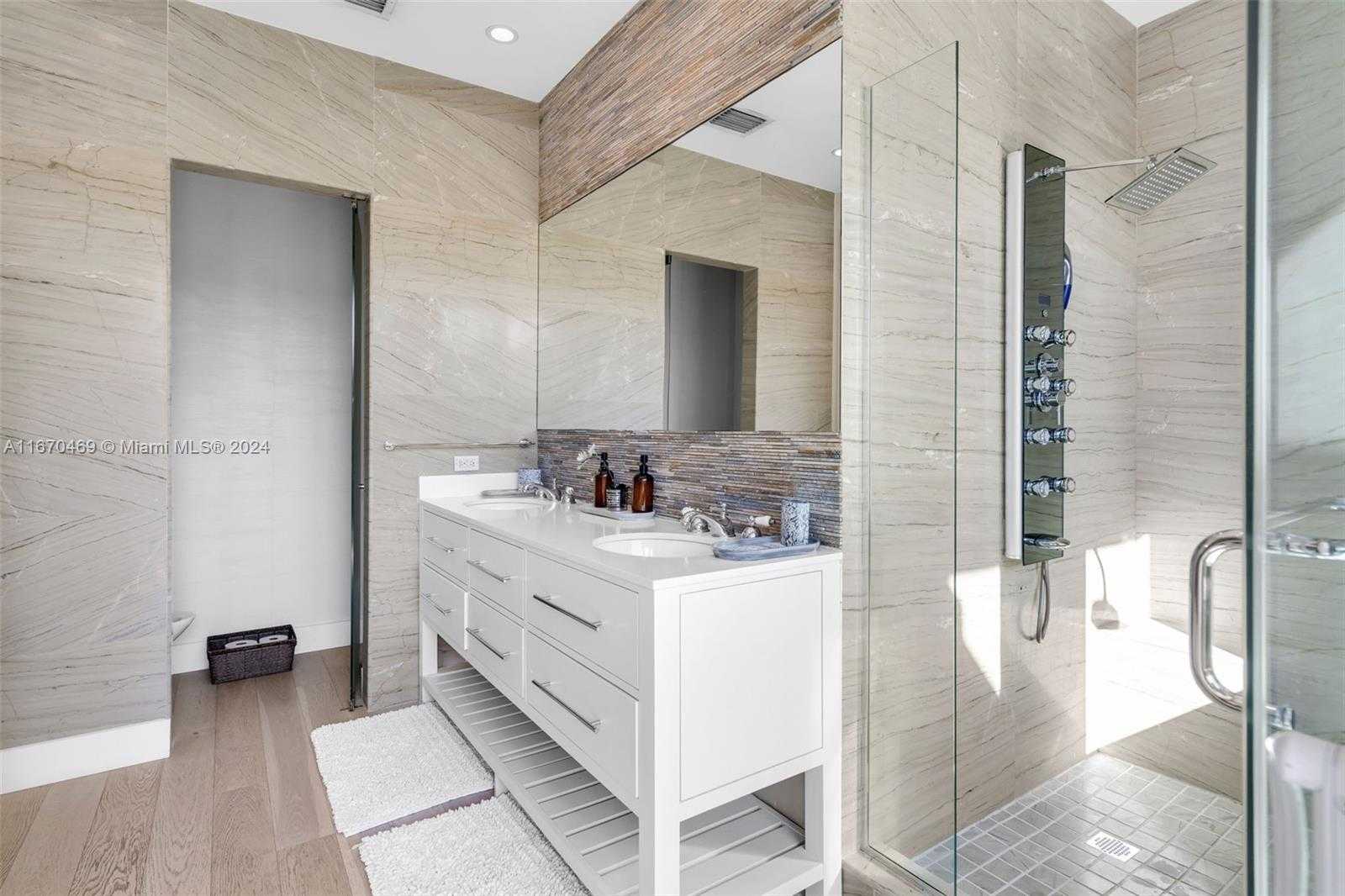 Small Image of 298 WEST MCINTYRE ST, Key Biscayne Number 30