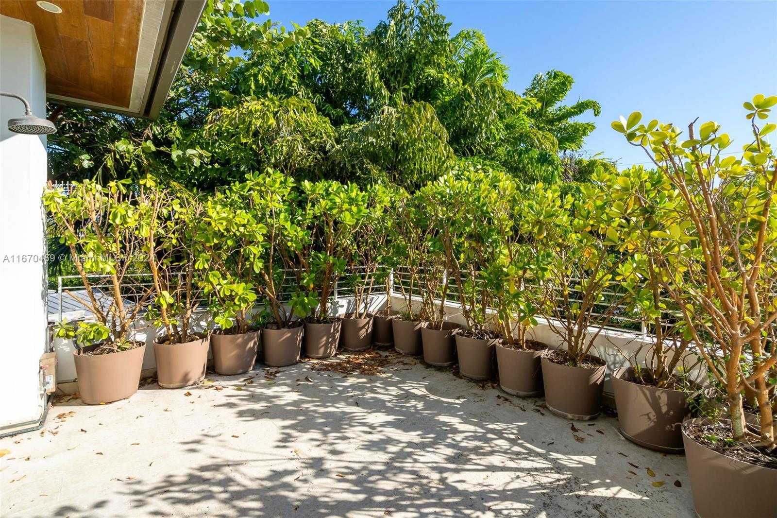 Small Image of 298 WEST MCINTYRE ST, Key Biscayne Number 33